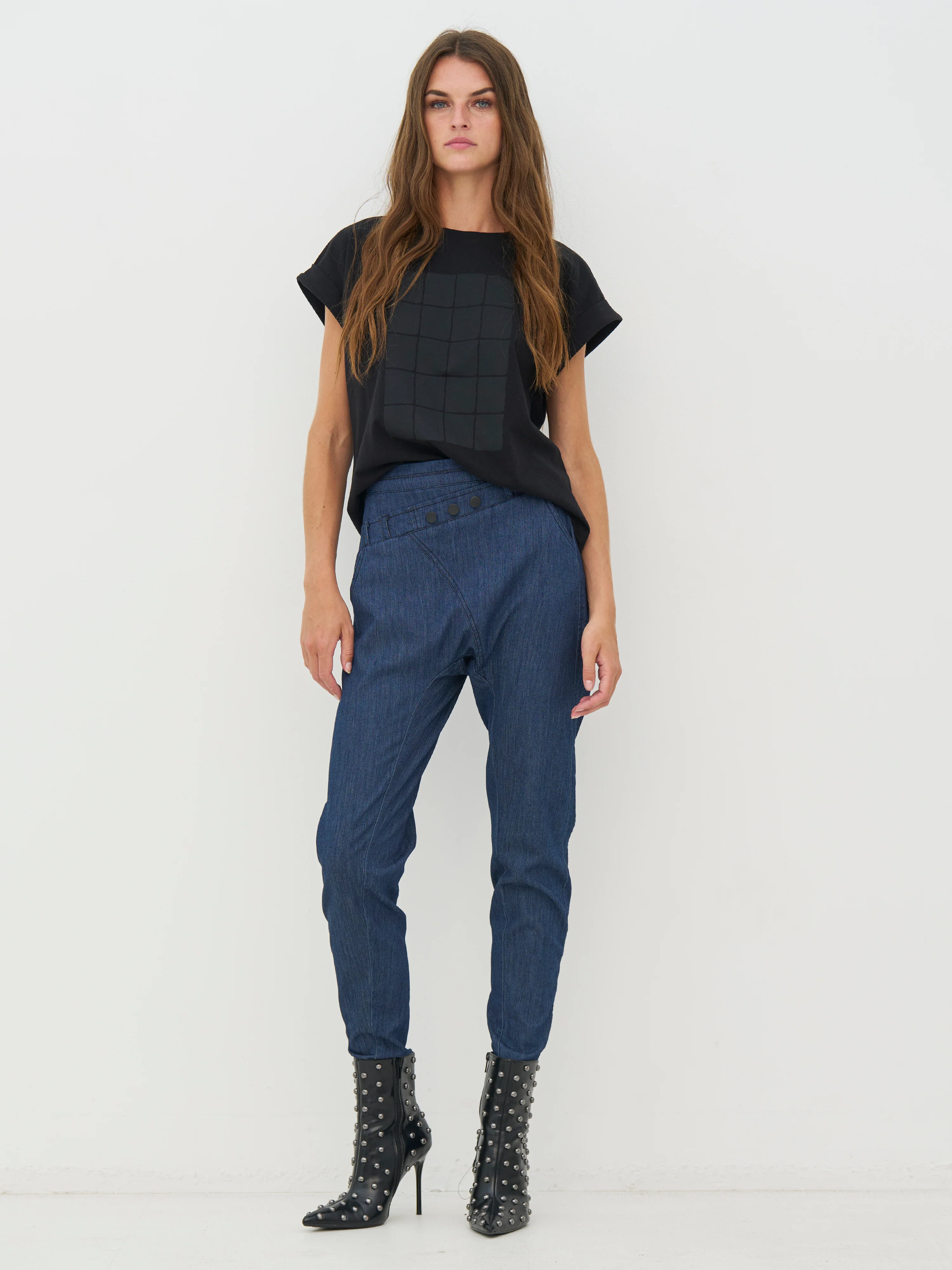 CHEYENNE Tee - Black - Image 3