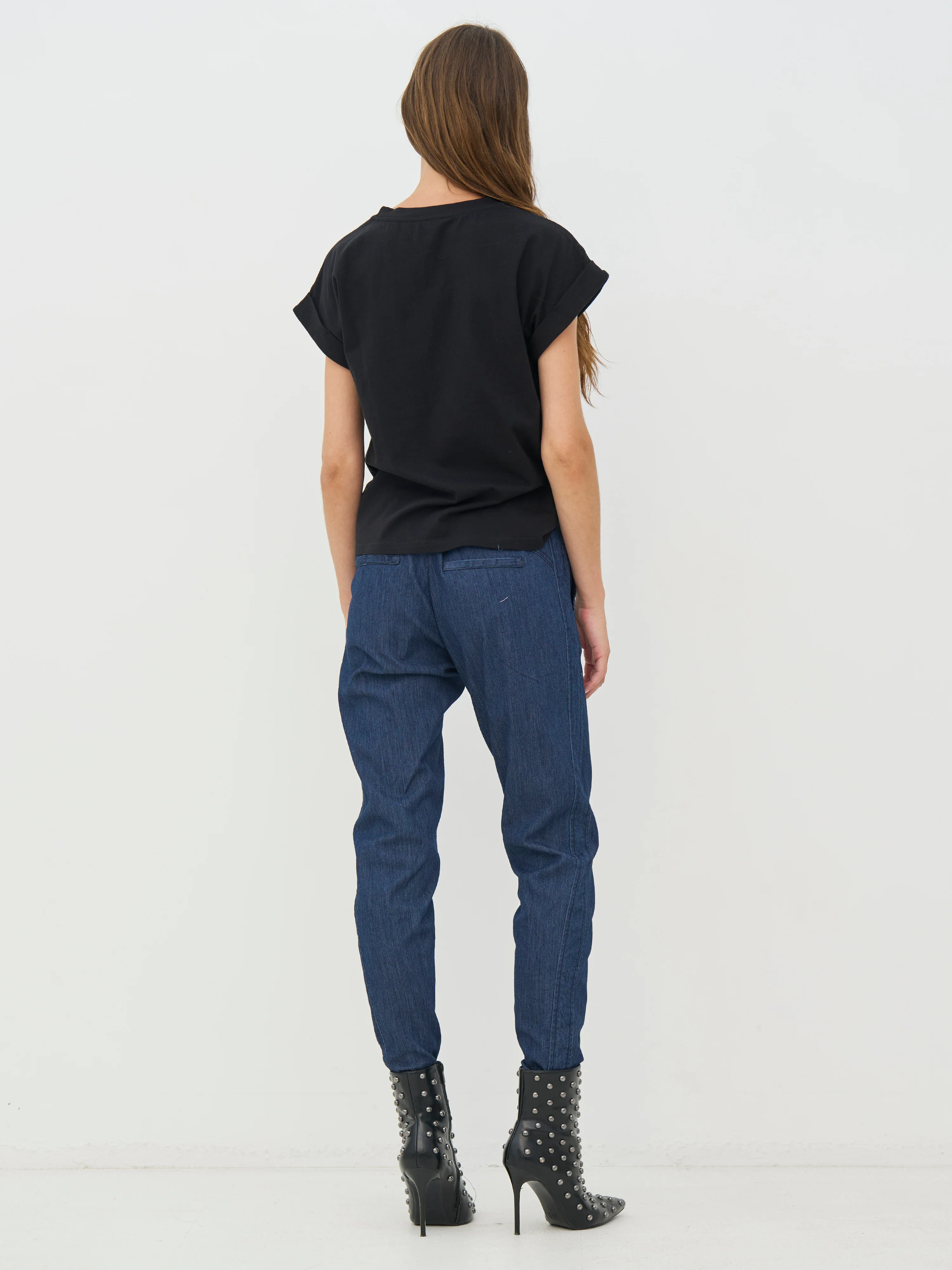 CHEYENNE Tee - Black - Image 5